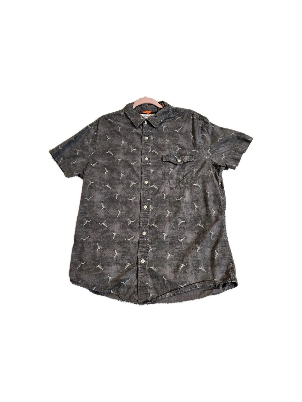 urban pipeline shirt Mens Short Sleeve Sz L With All Over Cow Skulls Gray Max...